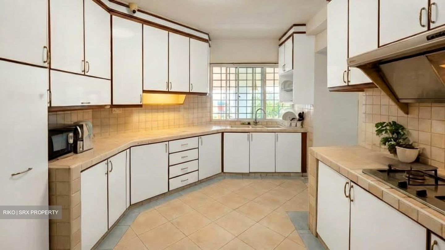 Ivory Heights (D22), Condominium #558300691